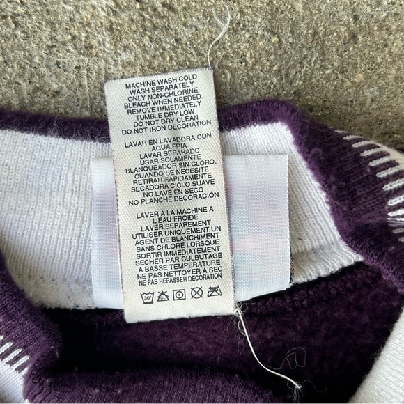 Vintage Purple Sweatshirt with Floral Pattern - Picture 6 of 10